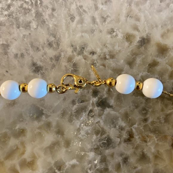 Vintage Monet white beaded Pearl Guc 90's - Picture 2 of 6